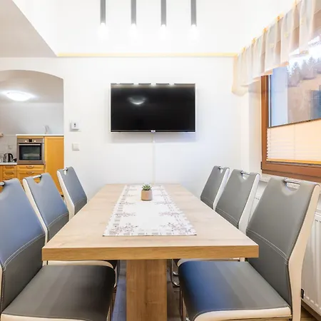 Eli קרנייסקה גורה